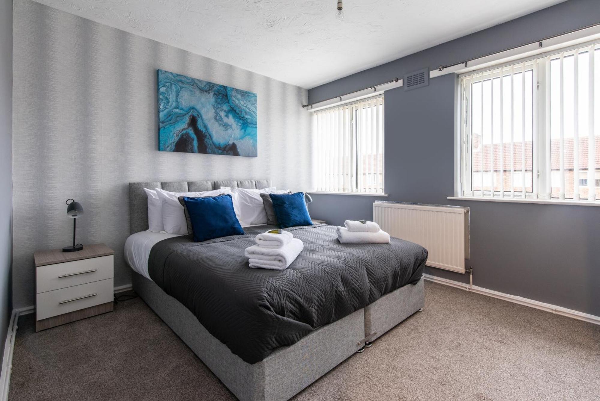 3 Bed Apartment - Perfect For Contractors Near Liverpool Airport Hale  Kültér fotó