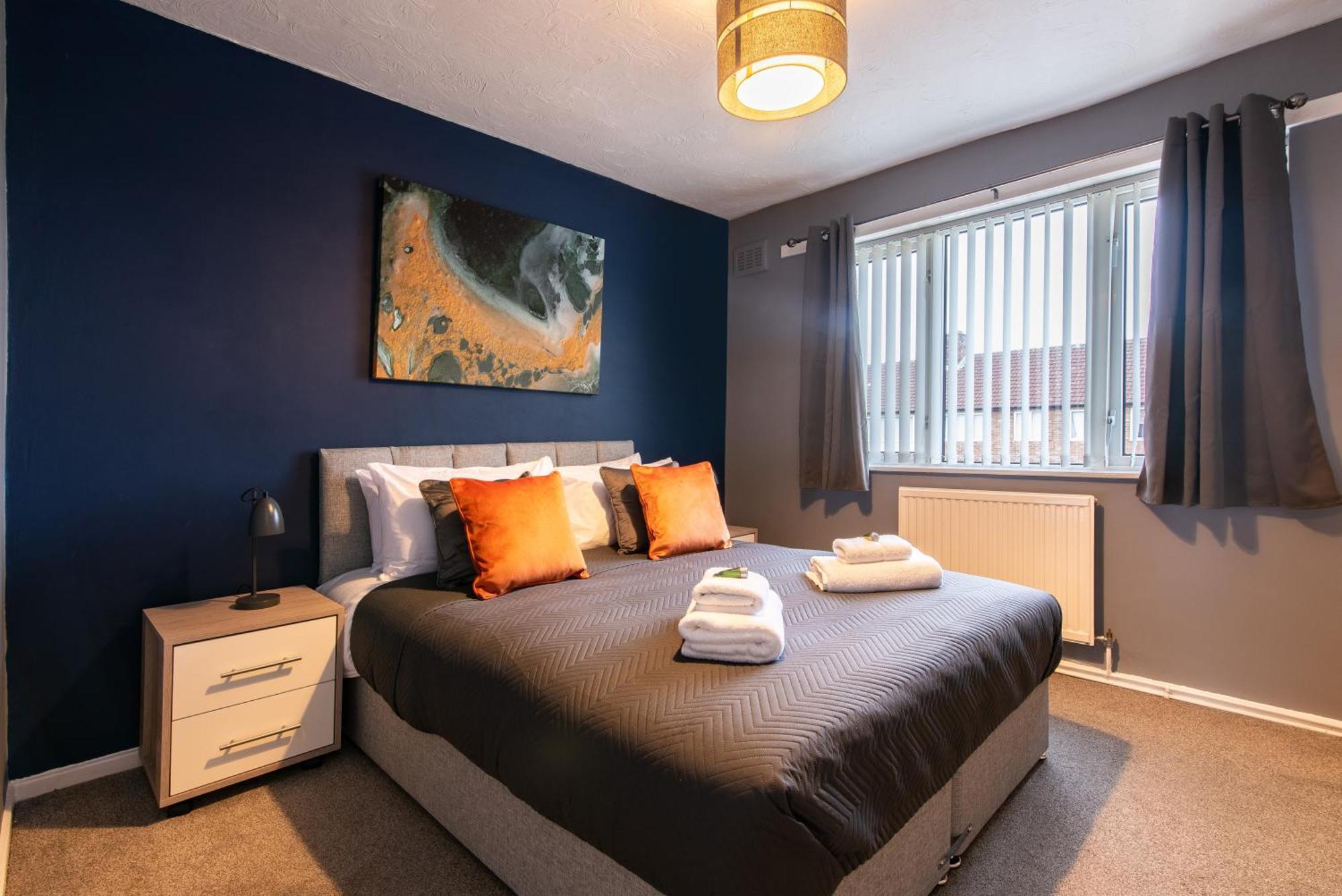 3 Bed Apartment - Perfect For Contractors Near Liverpool Airport Hale  Kültér fotó